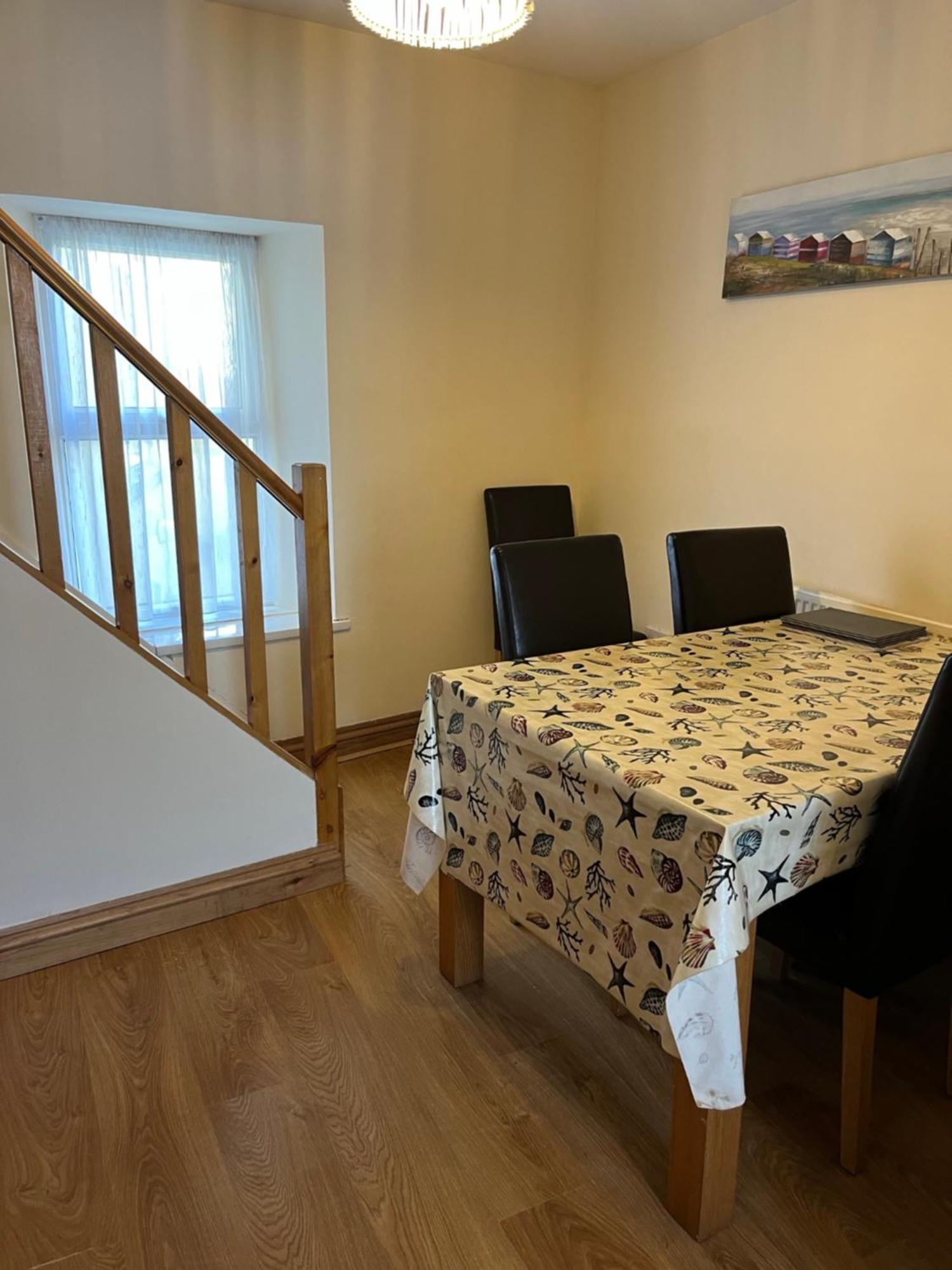 A Family Cottage In טנבי מראה חיצוני תמונה